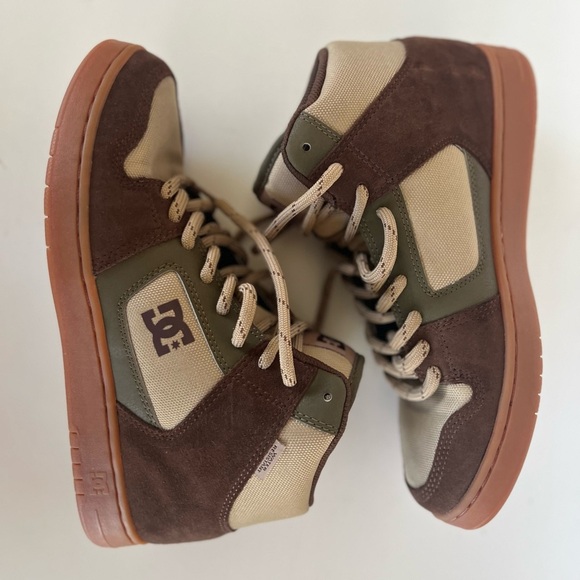 DC Men's Manteca 4 Hi WR High-Top Shoes in Dark Chocolate/Military, size 12 - Picture 8 of 15